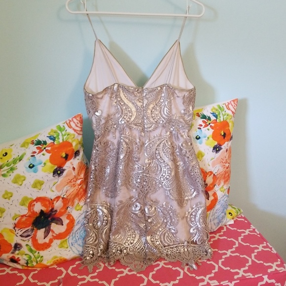 Dress - Picture 2 of 4